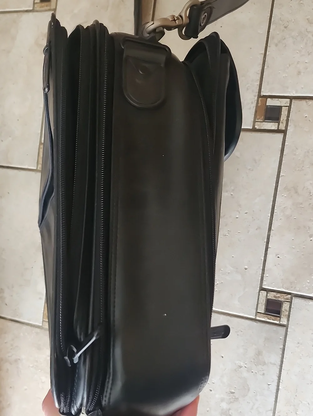 Targus Black Leather Briefcase/Tote with Red Accent Stitching